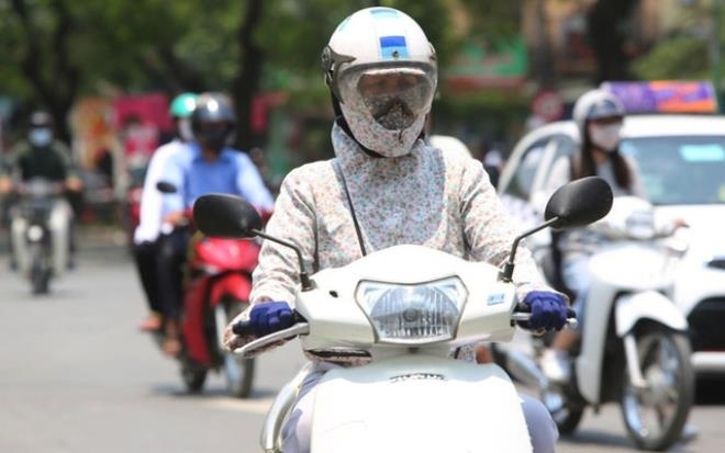 First heat wave to bake northern, central Vietnam next week